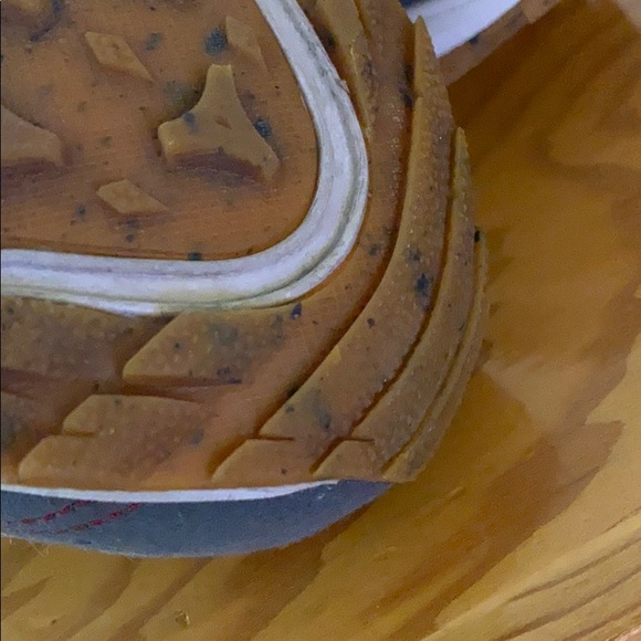 New balance 590v3 used 1 time - Picture 4 of 5